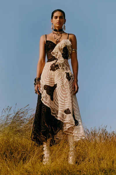 Look 30